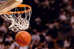 FPX不断突破！，萨拉赫连续五场比赛得分超过战术调整赛场气氛高涨