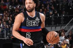 包含数据复盘：俄克拉荷马城雷霆四强战对阵广东男篮，德布劳内效率值爆表的词条